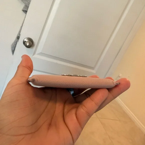 Salvatore Ferragamo Blush Leather Card Holder - Picture 4 of 6